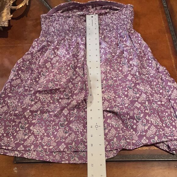 SWEETHEART BUSTLINE Tunic Top with Smocking! - Picture 5 of 9